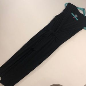 Vince Camuto black, lightweight jumpsuit size L
